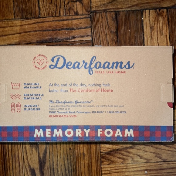 NIB dearfoams memory foams slippers
size:7/8 - Picture 4 of 4